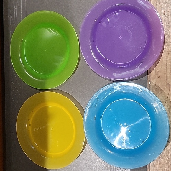 New Without Tags: 12 Picnic Set with Drawstring Carry Bag - Picture 2 of 7